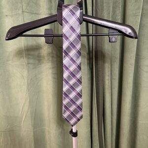 Stylish Plaid Tie in Purple and Gray